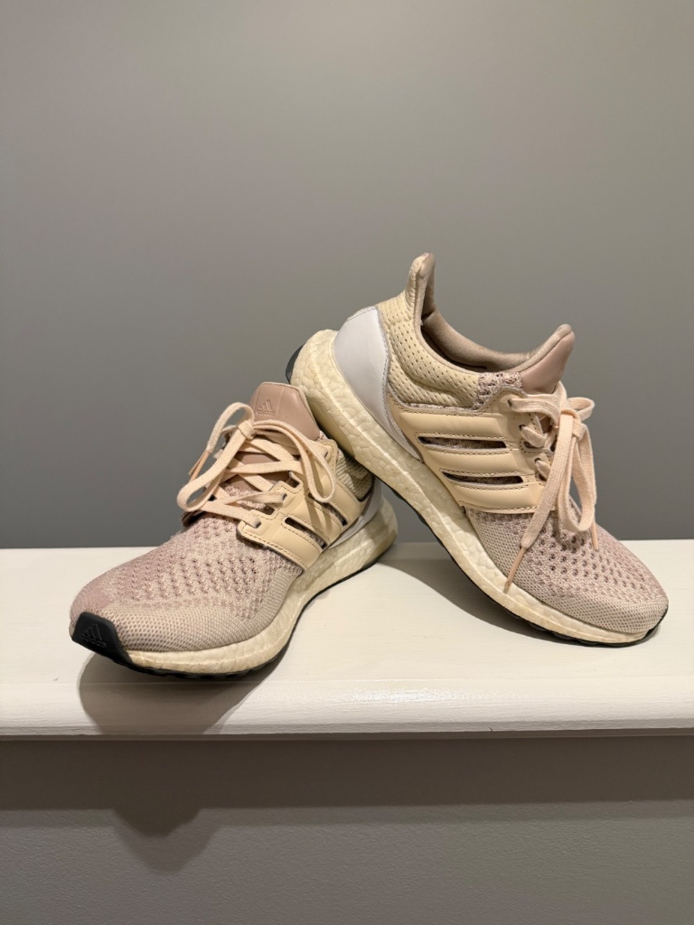 adidas Boost Sneakers Women’s 6.5 Cream Beige Running Shoes